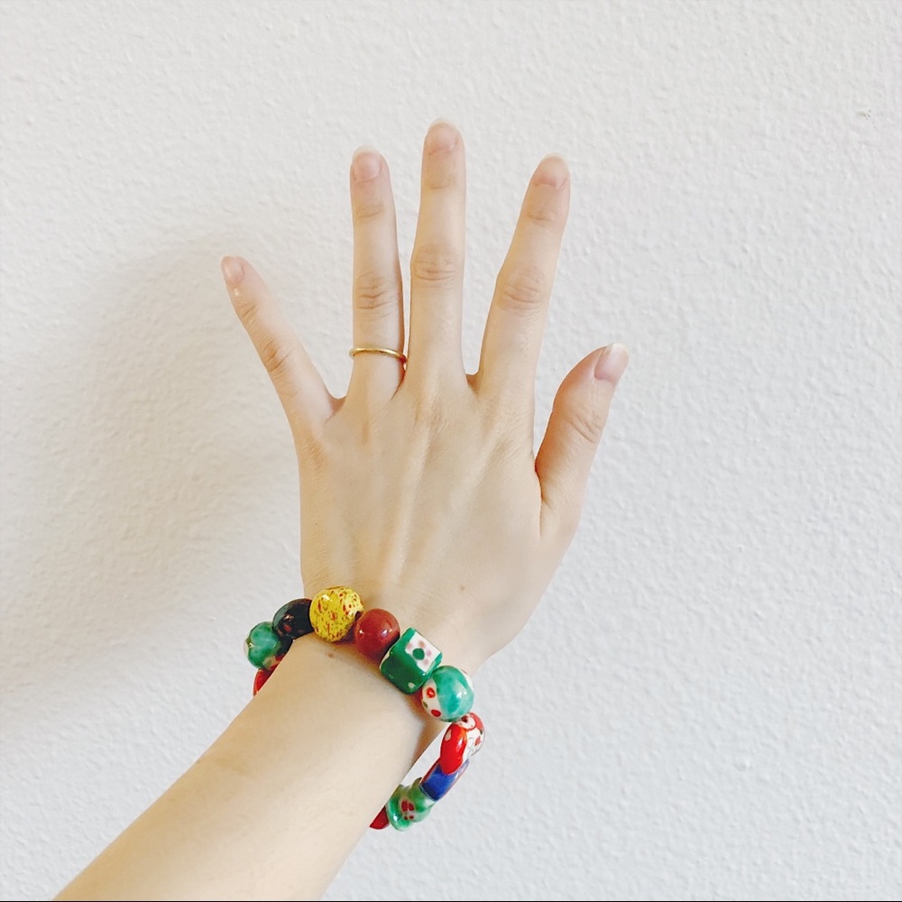 🌟 Painted Ceramic Bead Bracelet